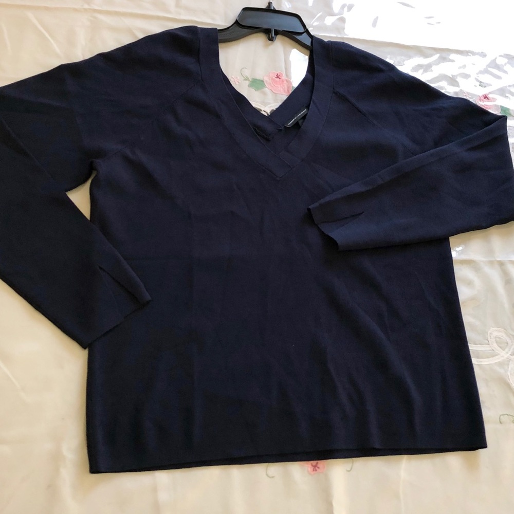New w/ tag Double V neck sweater NWT plus size 🎁 - Picture 3 of 6